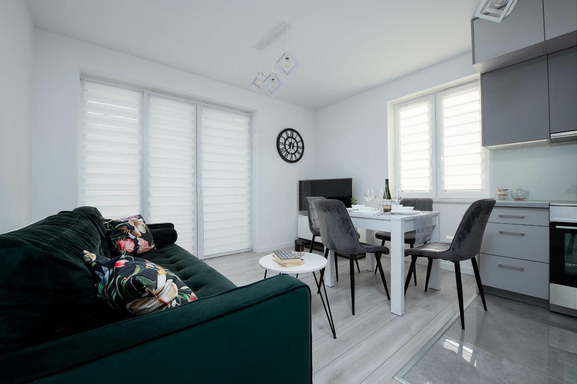 Apartment Karpia - Parking, Balcony - By Rentujemy *